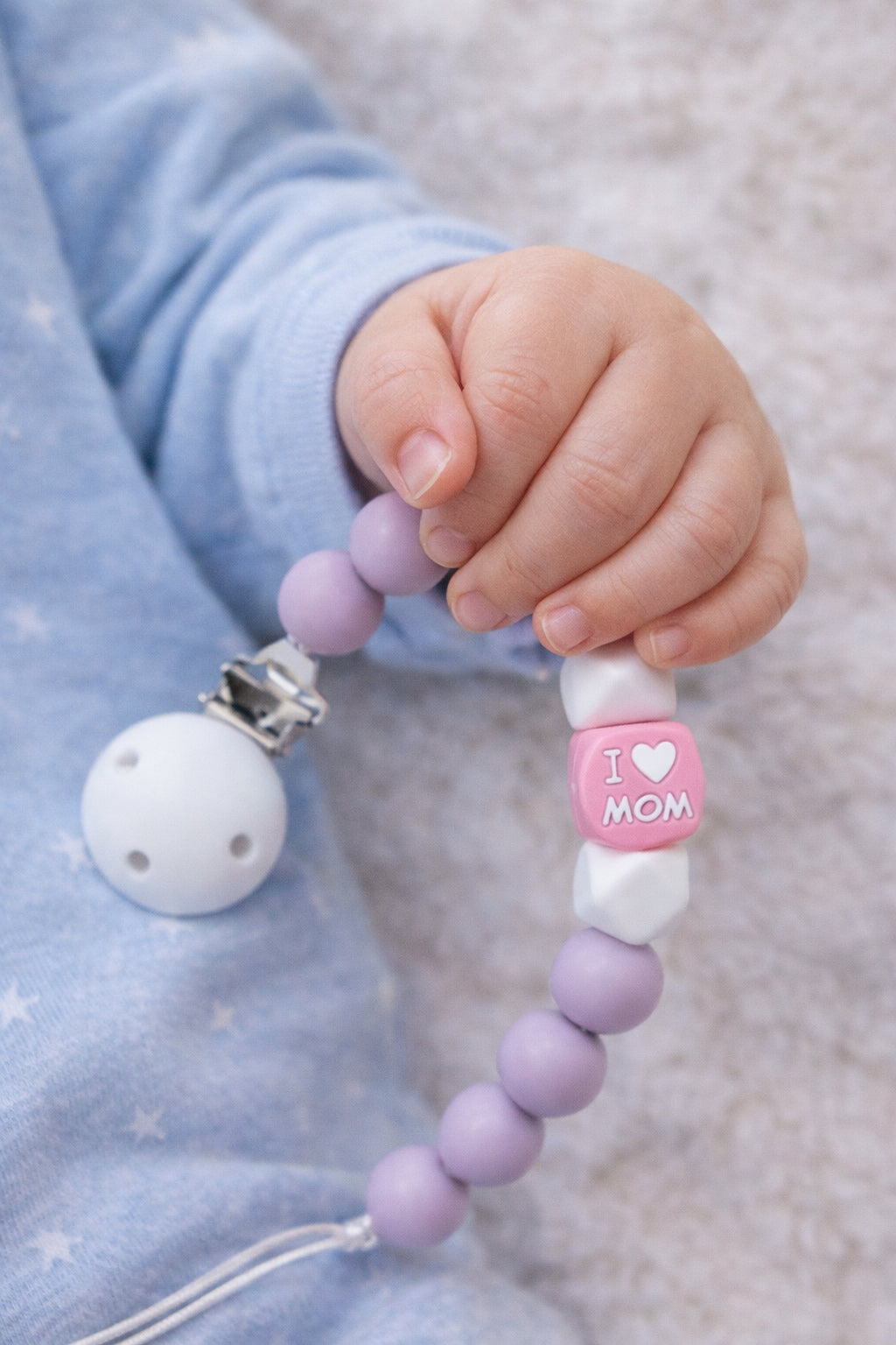 Outseam sujetachupetes I Love Mom en Gris — sujetachupetes hecho a mano